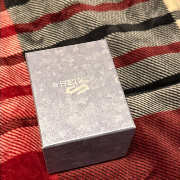 Seiko 5 automatic - Picture 5 of 5